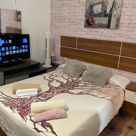 Apartamento Lulu มาลากา ภายนอก รูปภาพ