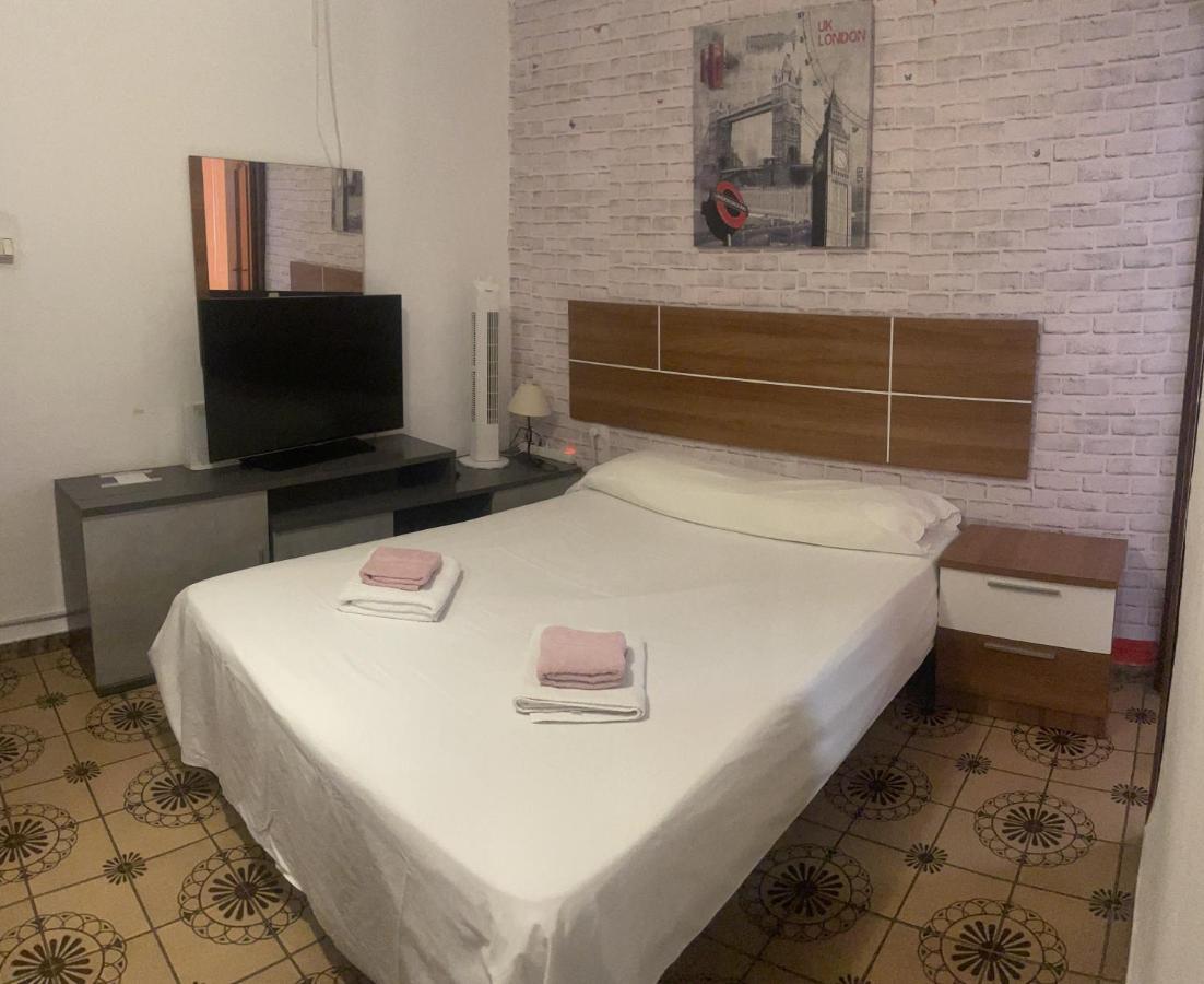 Apartamento Lulu มาลากา ภายนอก รูปภาพ
